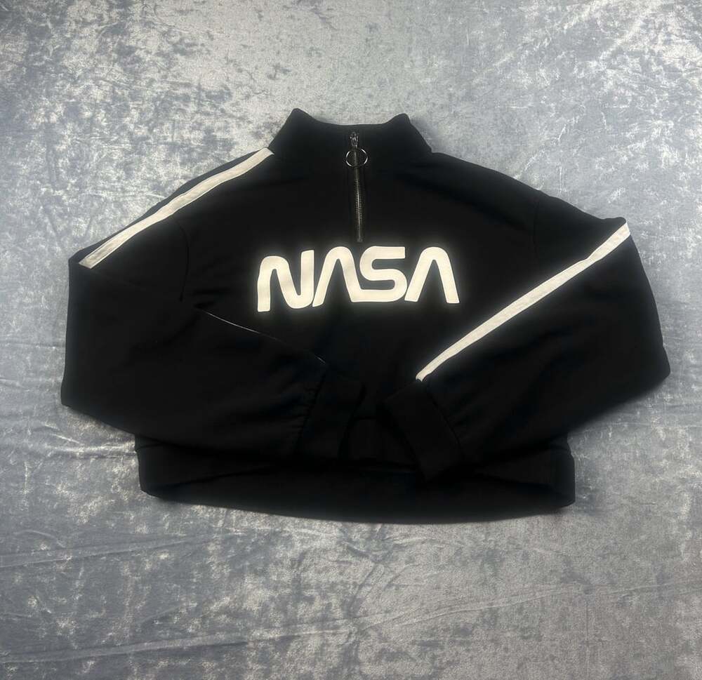 Divided H&M NASA 1/4 Zip Cropped Sweatshirt Size S